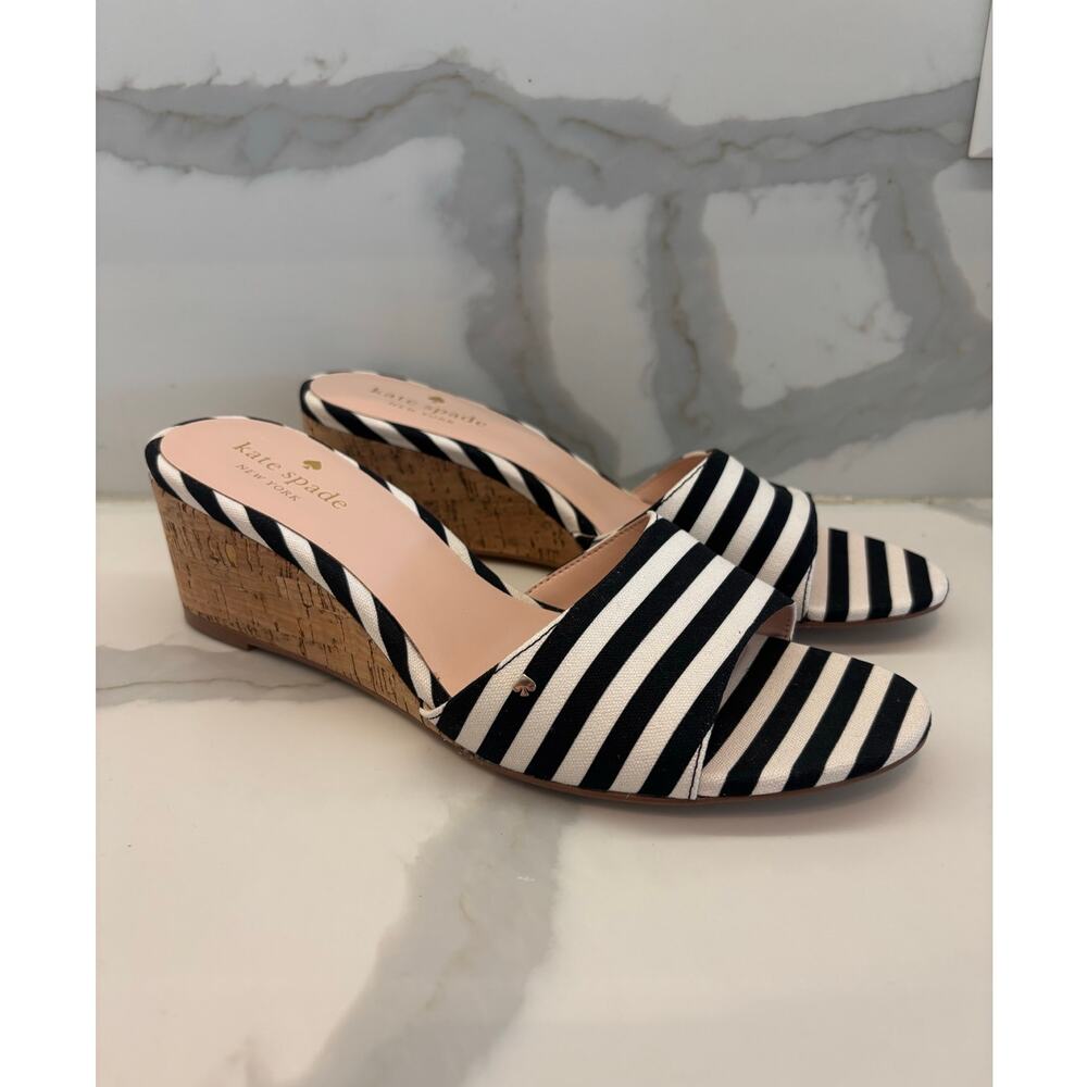KATE SPADE NEW YORK LINDA WEDGE SANDALS NWOT SIZE 8.5 BLACK/WHITE CANVAS